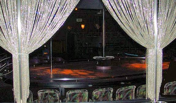 Club 390 | night club | 390 E Joe Orr Rd, Chicago Heights, IL 60411, USA | 7087582582 OR +1 708-758-2582
