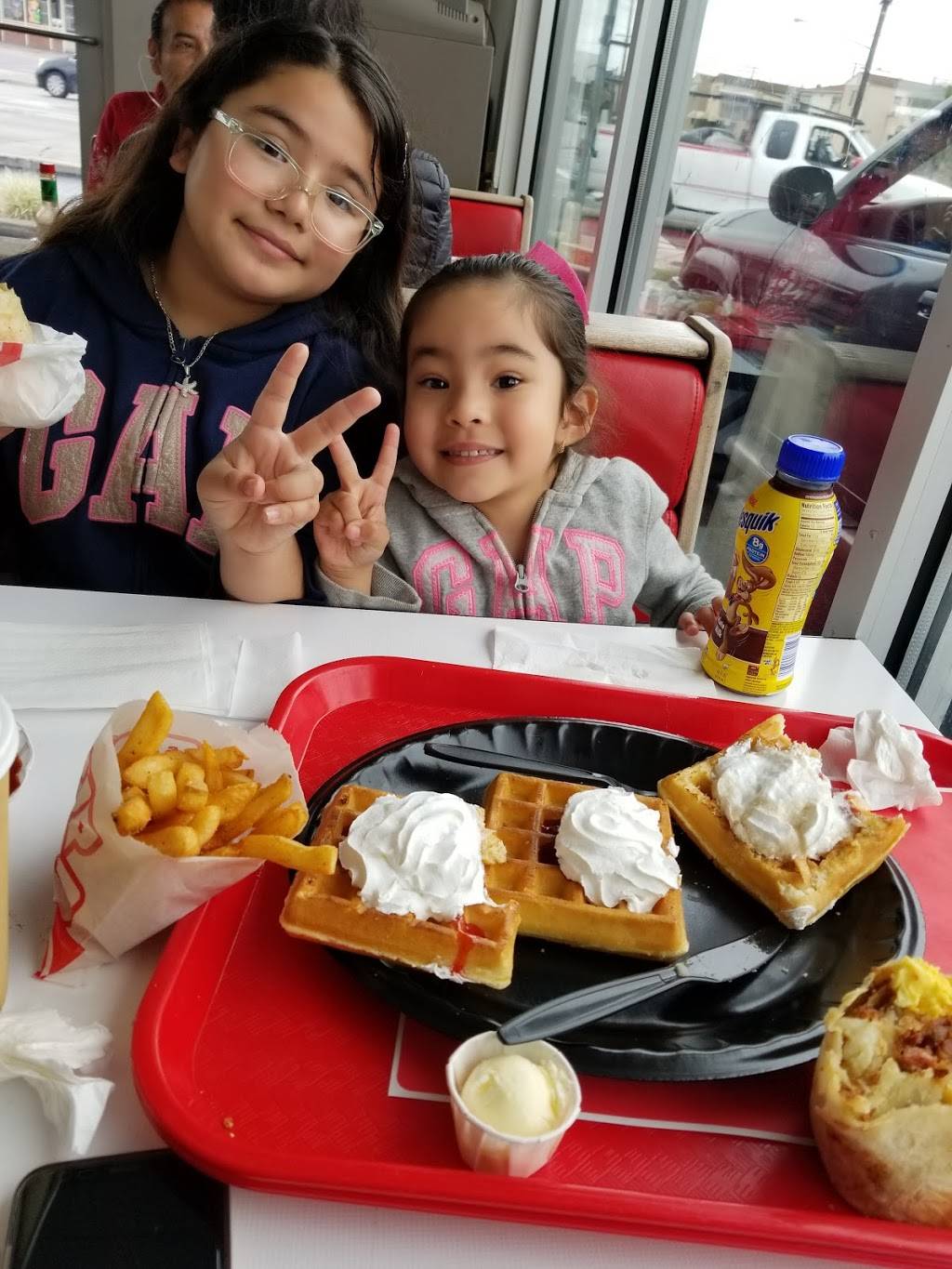 Bobos Burgers | meal takeaway | 2709 Firestone Blvd, South Gate, CA 90280, USA | 3232496711 OR +1 323-249-6711