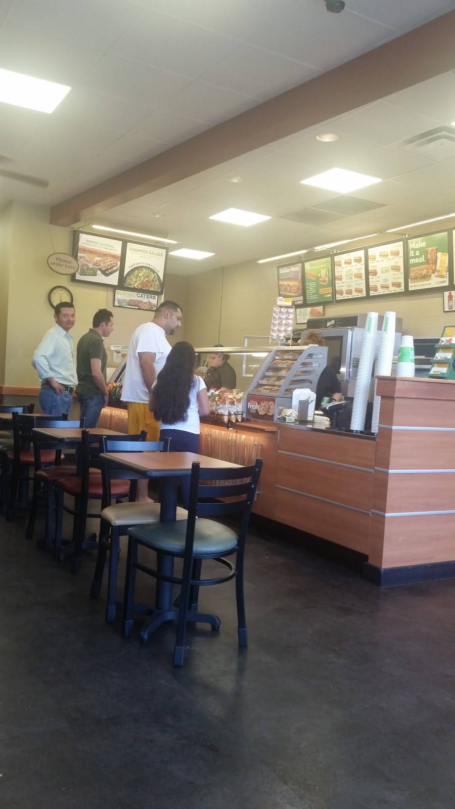 Subway | restaurant | 5115 N Federal Blvd, Denver, CO 80221, USA | 3034332171 OR +1 303-433-2171
