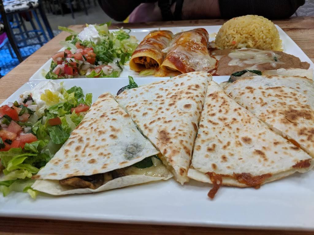 San Antonio Bar & Grill | restaurant | 200 Swamp Fox Rd, Alexandria, VA 22314, USA | 7033296400 OR +1 703-329-6400