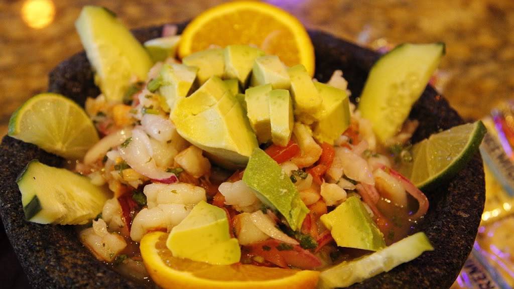 Valentina Restaurant | restaurant | 4506 W 63rd St, Chicago, IL 60629, USA | 7732845529 OR +1 773-284-5529