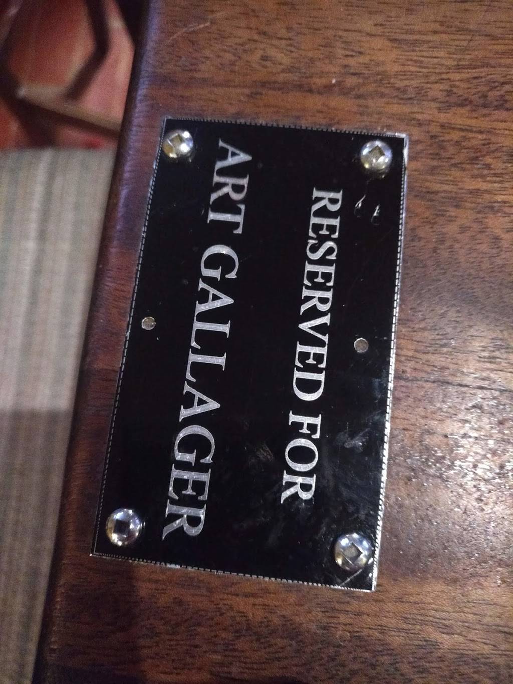 The Korner Pub | restaurant | 3045 Kingston Rd, Scarborough, ON M1M 1P1, Canada | 4162650392 OR +1 416-265-0392