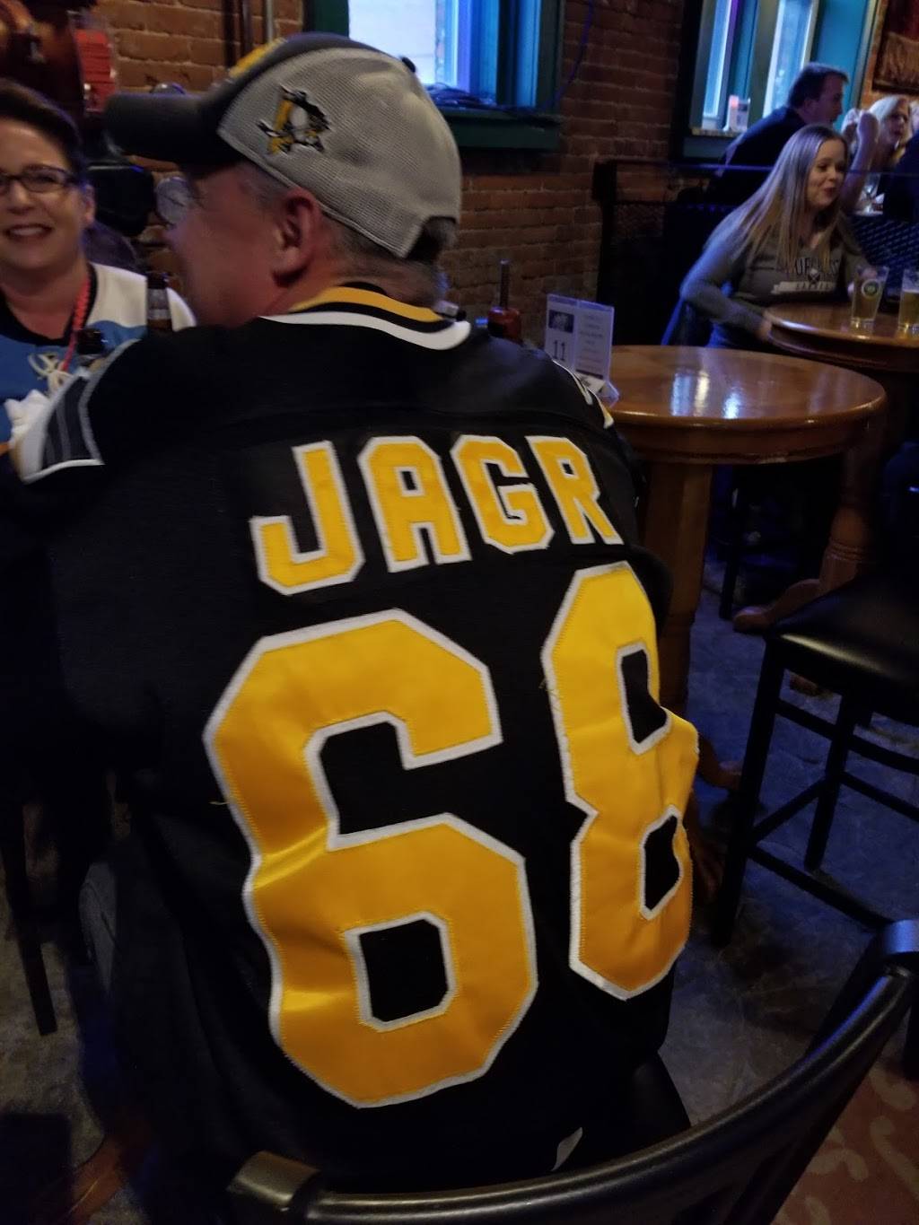 Cobblestone | restaurant | 130 South Park Ave, Buffalo, NY 14203, USA | 7168481930 OR +1 716-848-1930