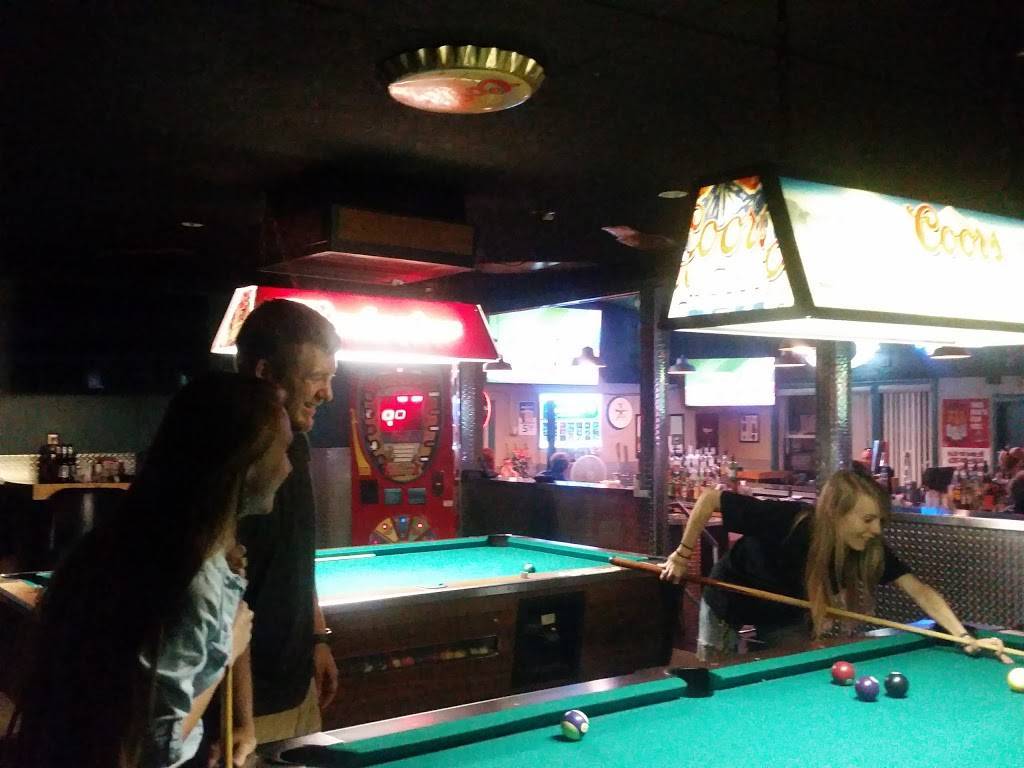 K Ville Pub Bar & Grill | restaurant | 123 E North St, Kendallville, IN 46755, USA | 2603491677 OR +1 260-349-1677