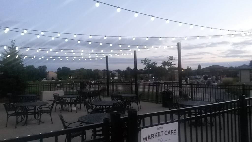 Hy-Vee Market Grille Altoona | restaurant | 108 8th St SW, Altoona, IA 50009, USA | 5159672804 OR +1 515-967-2804