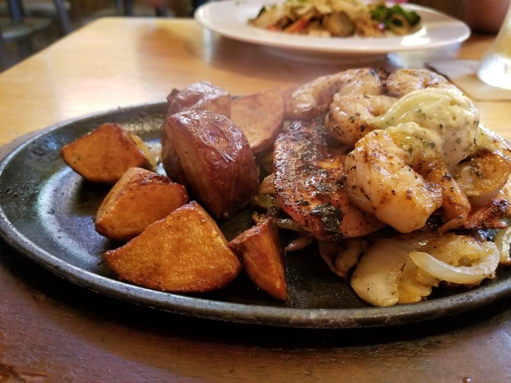 Applebees Grill + Bar | restaurant | 718 Thompson Ln, Nashville, TN 37204, USA | 6152983298 OR +1 615-298-3298