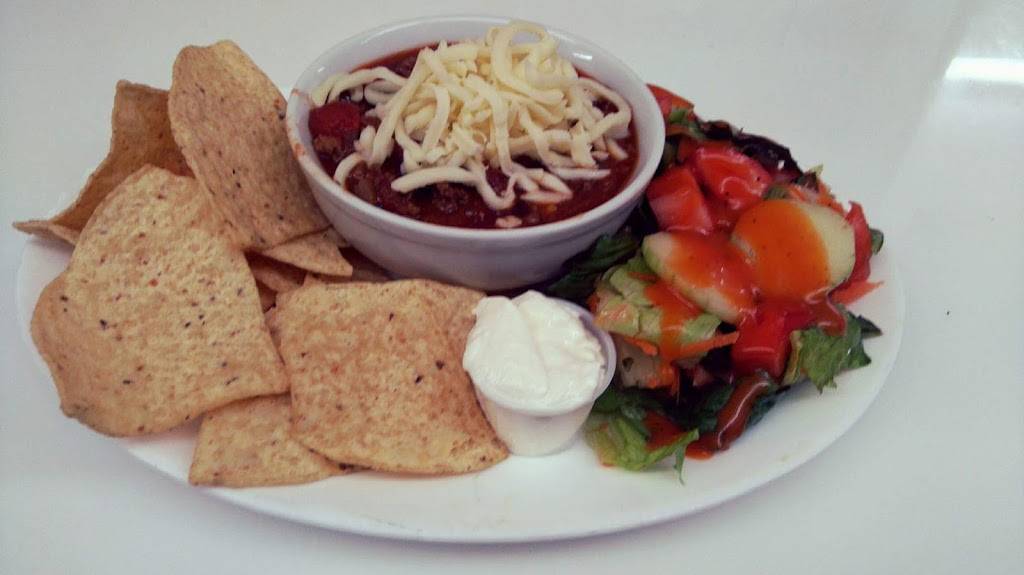 Snack-Bar Ste-Croix | restaurant | 6087 Rue Principale, Sainte-Croix, QC G0S 2H0, Canada | 4189263030 OR +1 418-926-3030