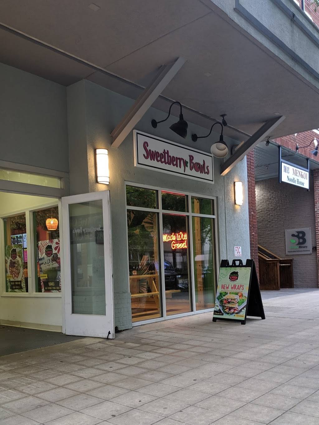Sweetberry Greenville | restaurant | 233 N Main St Suite 11, Greenville, SC 29601, USA | 8644381288 OR +1 864-438-1288