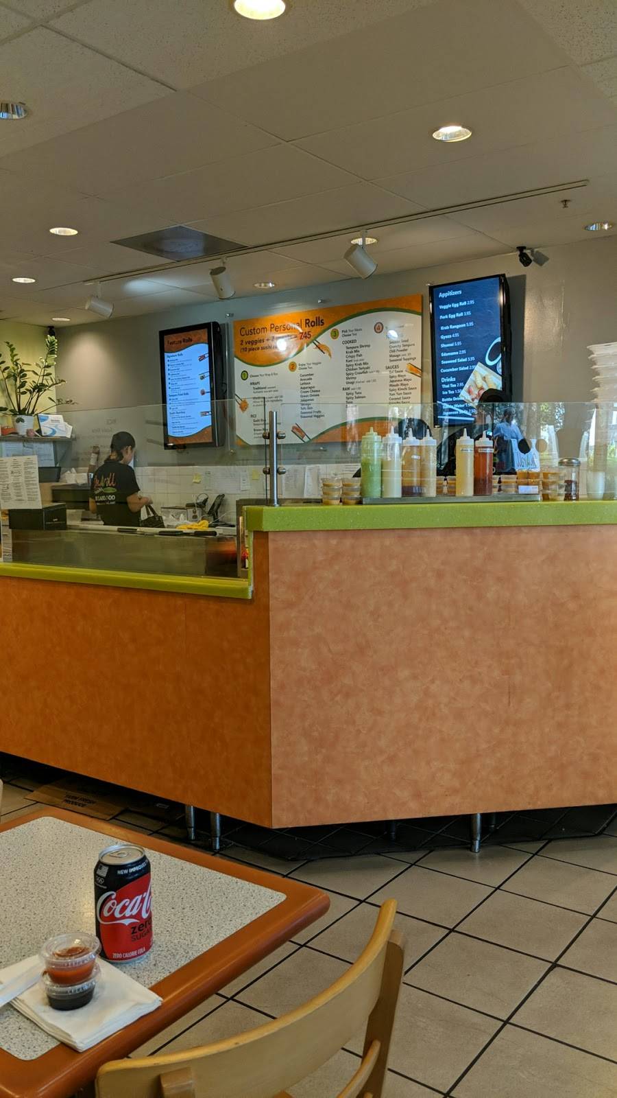 OnARoll Sushi | restaurant | 5831, 101 N Franklin St, Tampa, FL 33602, USA | 8134001100 OR +1 813-400-1100