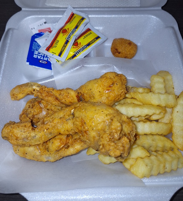 Martins Grocery | restaurant | 208 Jefferson, Widener, AR 72394, USA | 8706334044 OR +1 870-633-4044