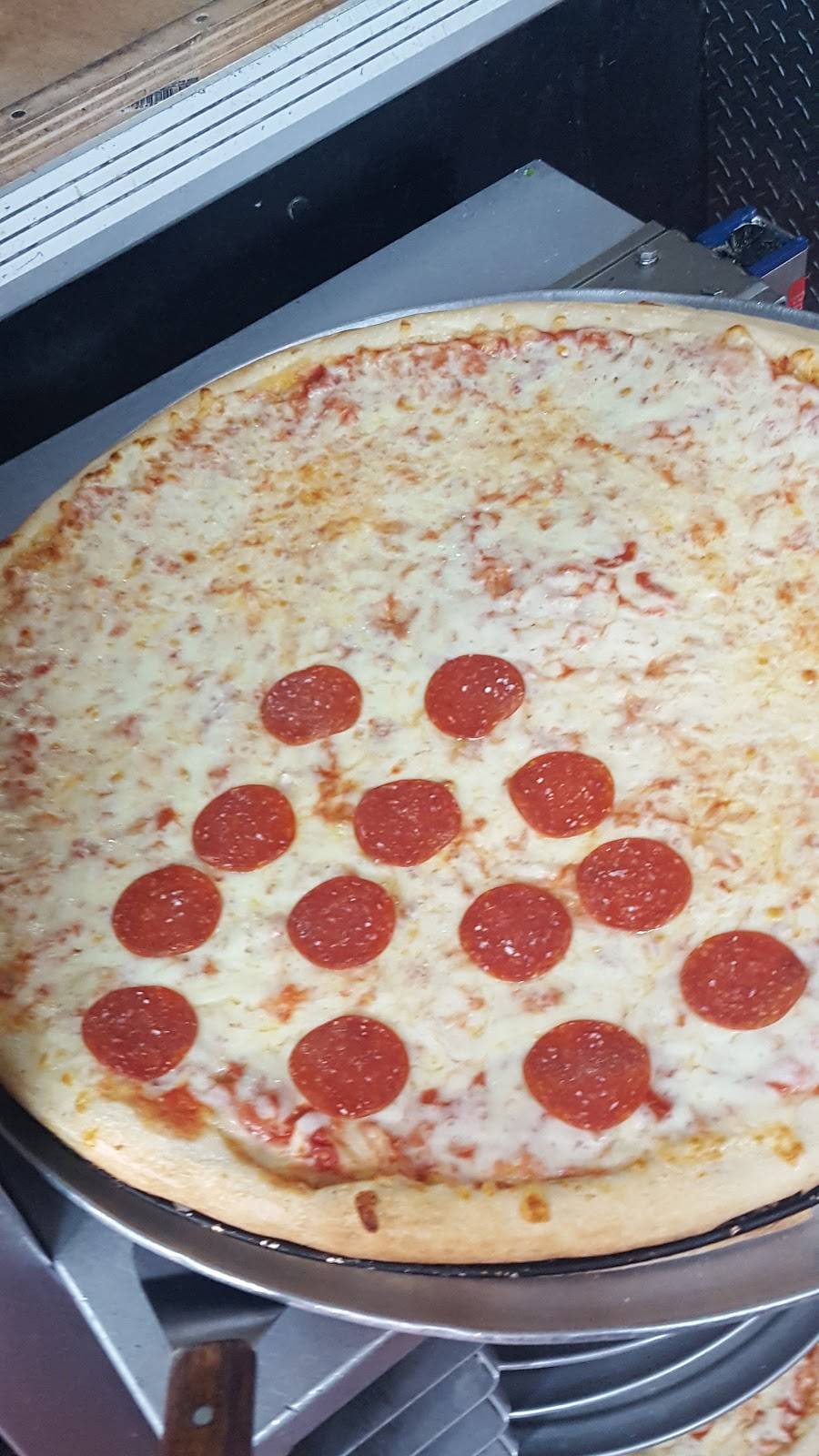 Kennedy Fried Chicken pizza | restaurant | 2115 Grand Concourse, The Bronx, NY 10453, USA | 7183294138 OR +1 718-329-4138