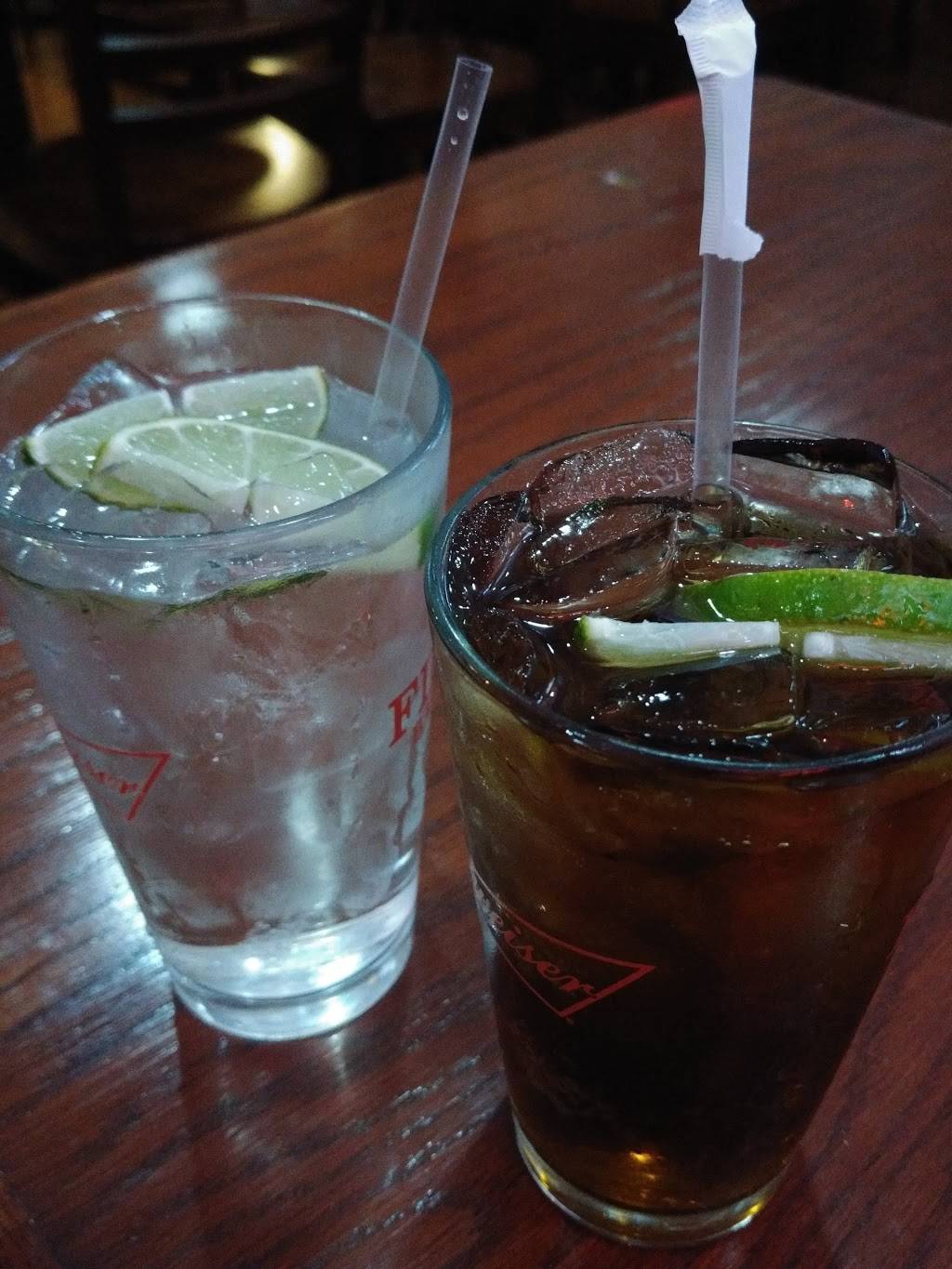 Fibbers Sports Bar & Grille | restaurant | 327 S 69th St, Upper Darby, PA 19082, USA | 6107343400 OR +1 610-734-3400