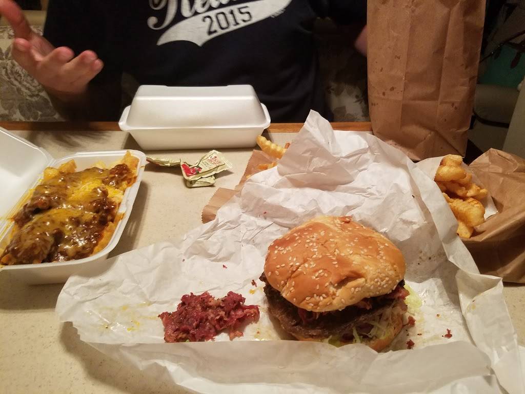 Pops Drive-In | restaurant | 3200 Niles St, Bakersfield, CA 93306, USA | 6618720967 OR +1 661-872-0967