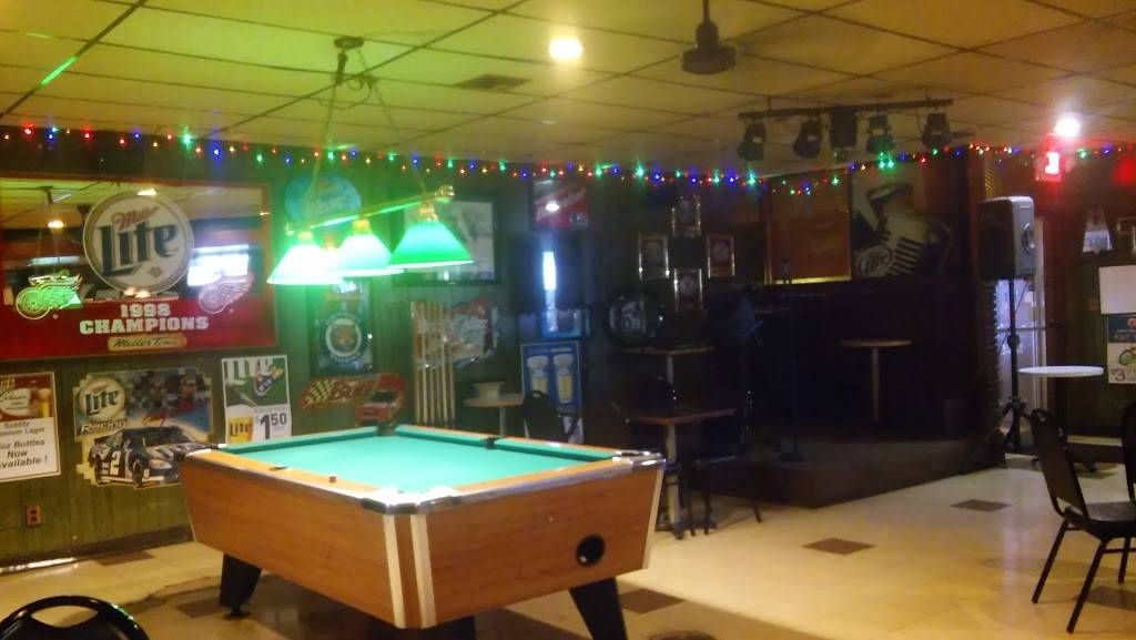 Madison Club Bar | restaurant | 32275 Stephenson Hwy, Madison Heights, MI 48071, USA | 2485884433 OR +1 248-588-4433