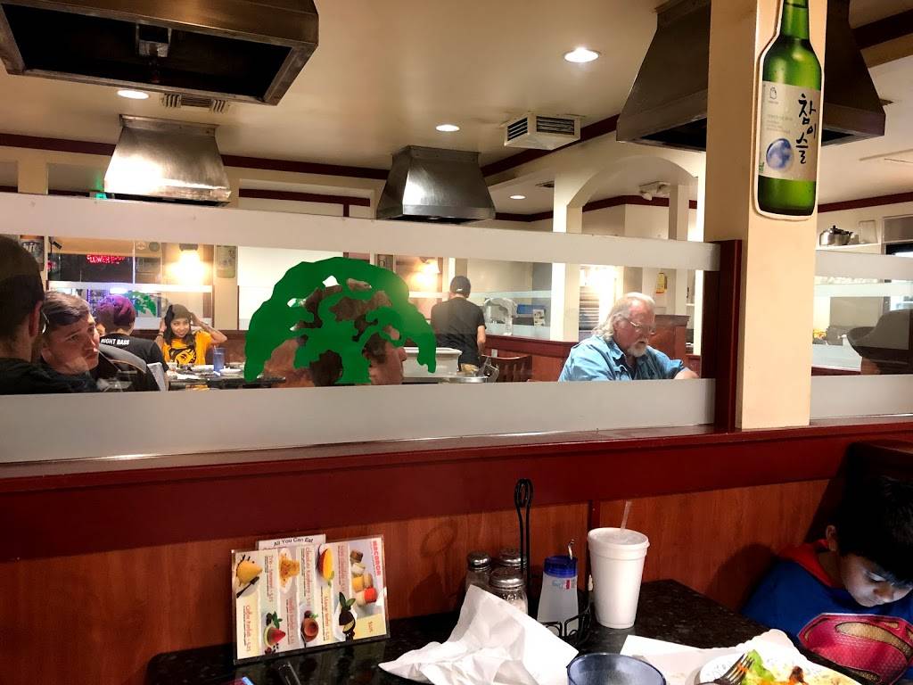 Pine Tree Restaurant | restaurant | 8322 Reseda Blvd, Northridge, CA 91324, USA | 8188861512 OR +1 818-886-1512