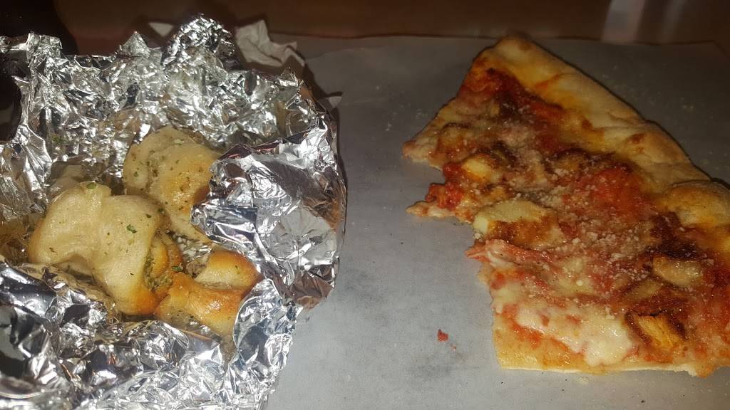 Cestras Pizza II | restaurant | 3240 3rd Ave., The Bronx, NY 10451, USA | 7182923100 OR +1 718-292-3100