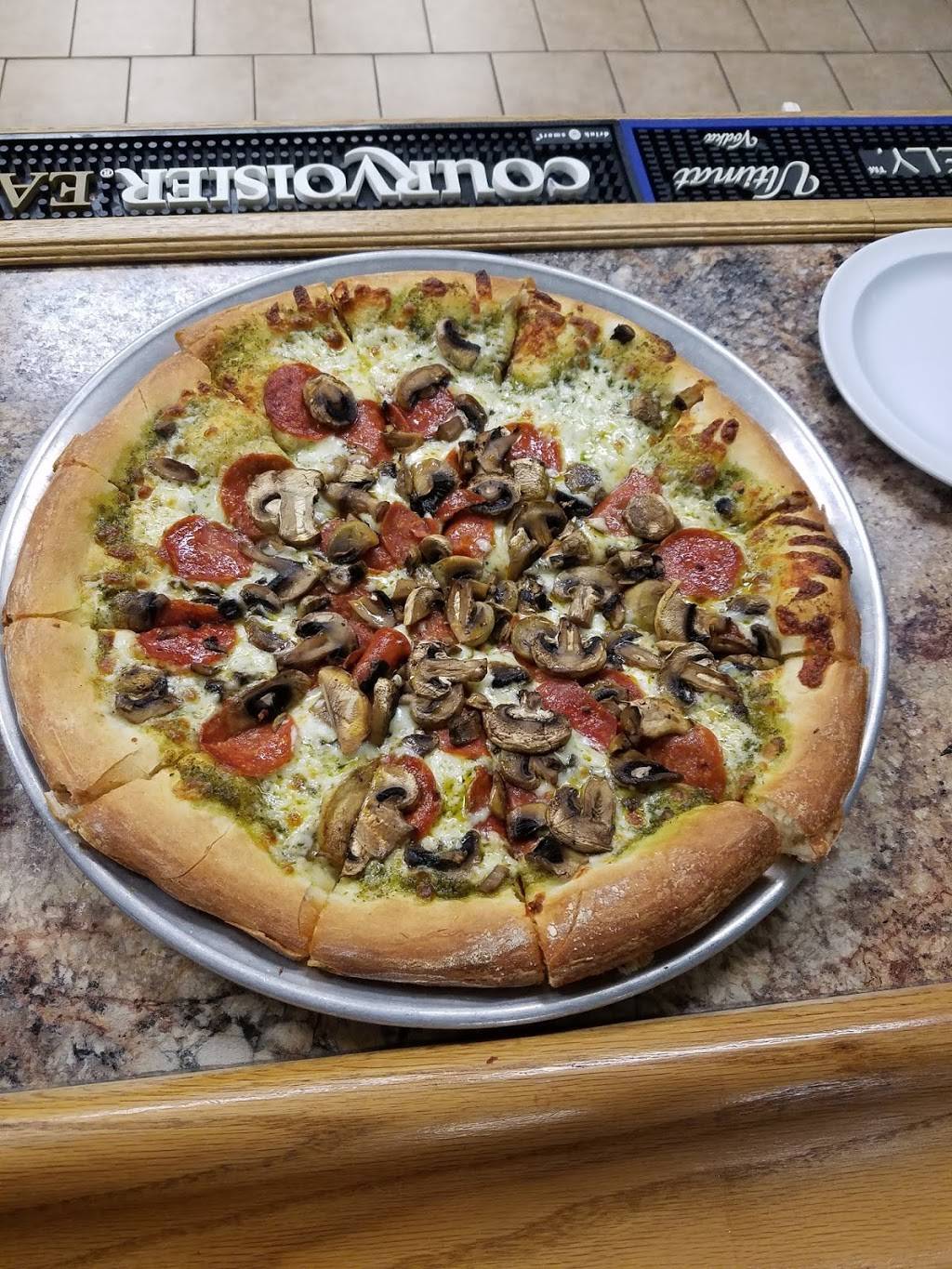 Georgio and Luigi Pizzeria and Sports Bar | restaurant | 13680 #1, Bear Valley Rd, Victorville, CA 92392, USA | 7602411227 OR +1 760-241-1227