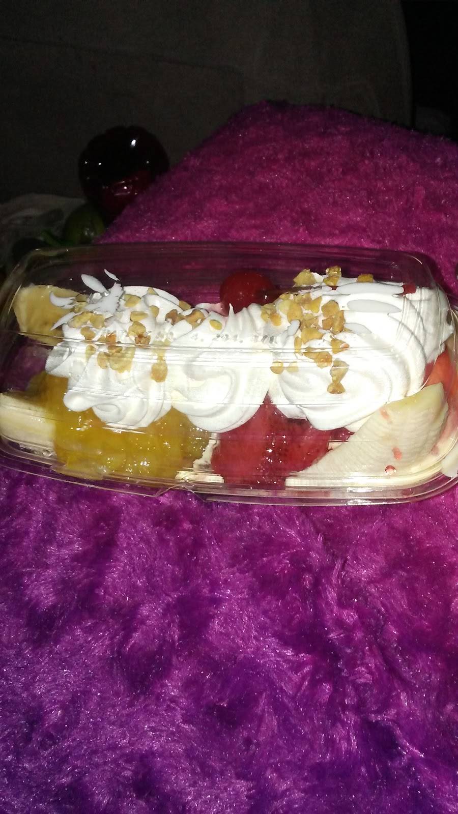 Fosters Freeze | restaurant | 3858 E Ventura Ave, Fresno, CA 93702, USA | 5592664884 OR +1 559-266-4884