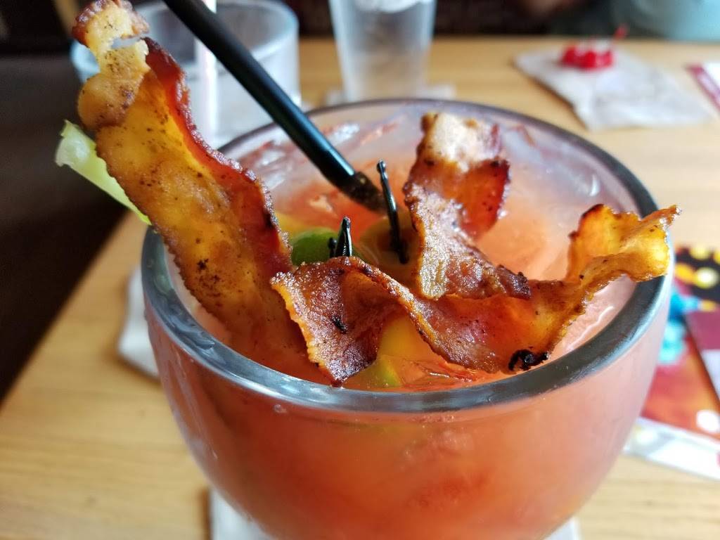 Applebees Grill + Bar | restaurant | 11900 Iron Bridge Plaza, Chester, VA 23831, USA | 8047784722 OR +1 804-778-4722