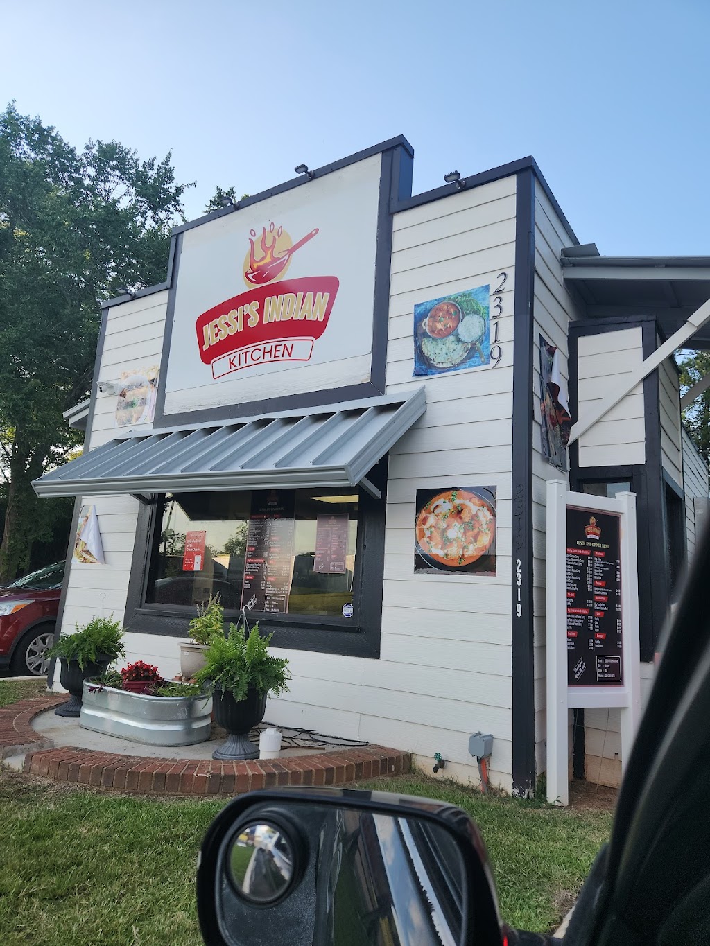 Jessis Indian Kitchen | restaurant | 2319 Gillionville Rd, Albany, GA 31707, USA | 2292885875 OR +1 229-288-5875