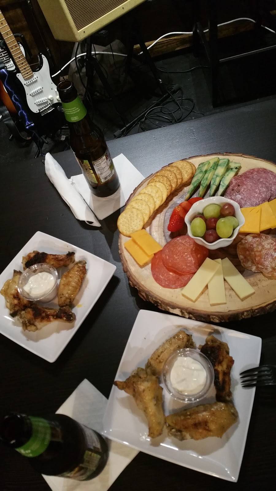 Rileys On The Square | restaurant | 178 E Crogan St, Lawrenceville, GA 30046, USA | 4702941500 OR +1 470-294-1500