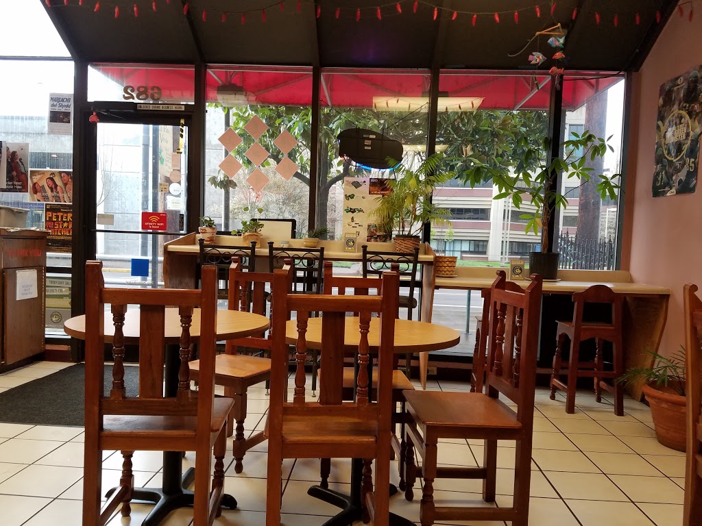 Taqueria El Pato Verde | restaurant | 682 E 13th Ave, Eugene, OR 97401, USA | 5416869700 OR +1 541-686-9700