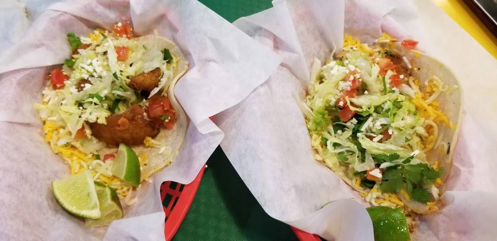 Fuzzys Taco Shop | restaurant | 791 N Hwy 77, Waxahachie, TX 75165, USA | 9729379400 OR +1 972-937-9400