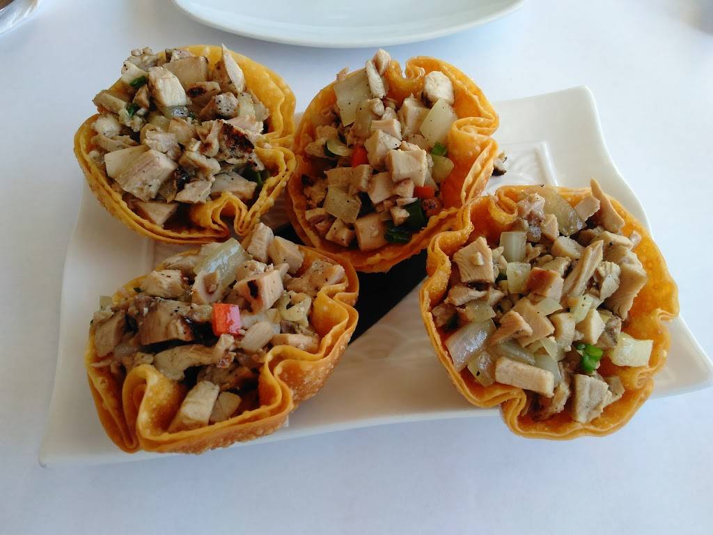 Phil-Am Kusina | restaurant | 556 Tompkins Ave, Staten Island, NY 10305, USA | 7187273663 OR +1 718-727-3663