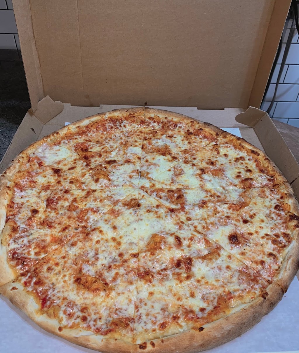 Valis Burek & Pizza | restaurant | 292 E 204th St, The Bronx, NY 10467, USA | 7186843930 OR +1 718-684-3930