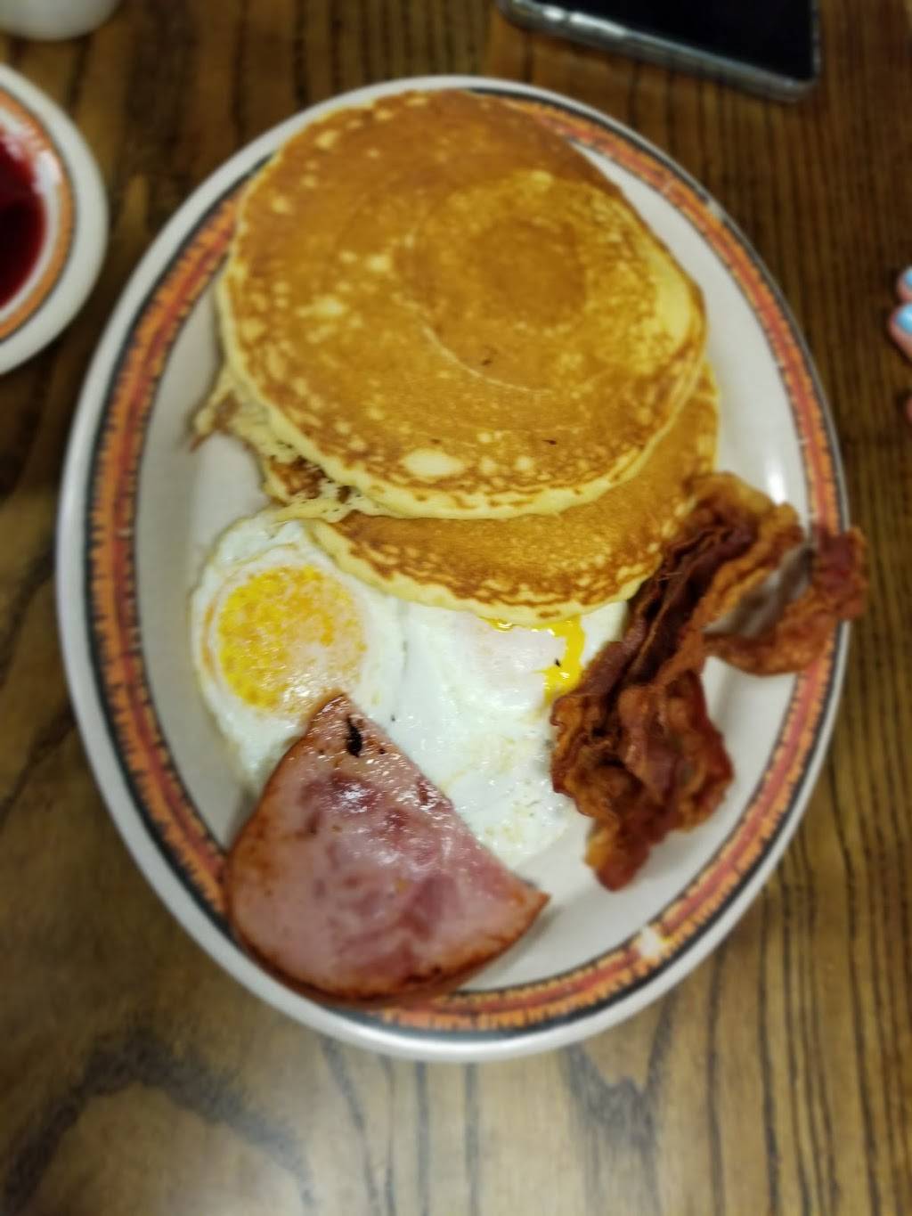 Chuck Wagon Restaurant | restaurant | 7628 SW 117th Ave, Miami, FL 33183, USA | 3052742263 OR +1 305-274-2263