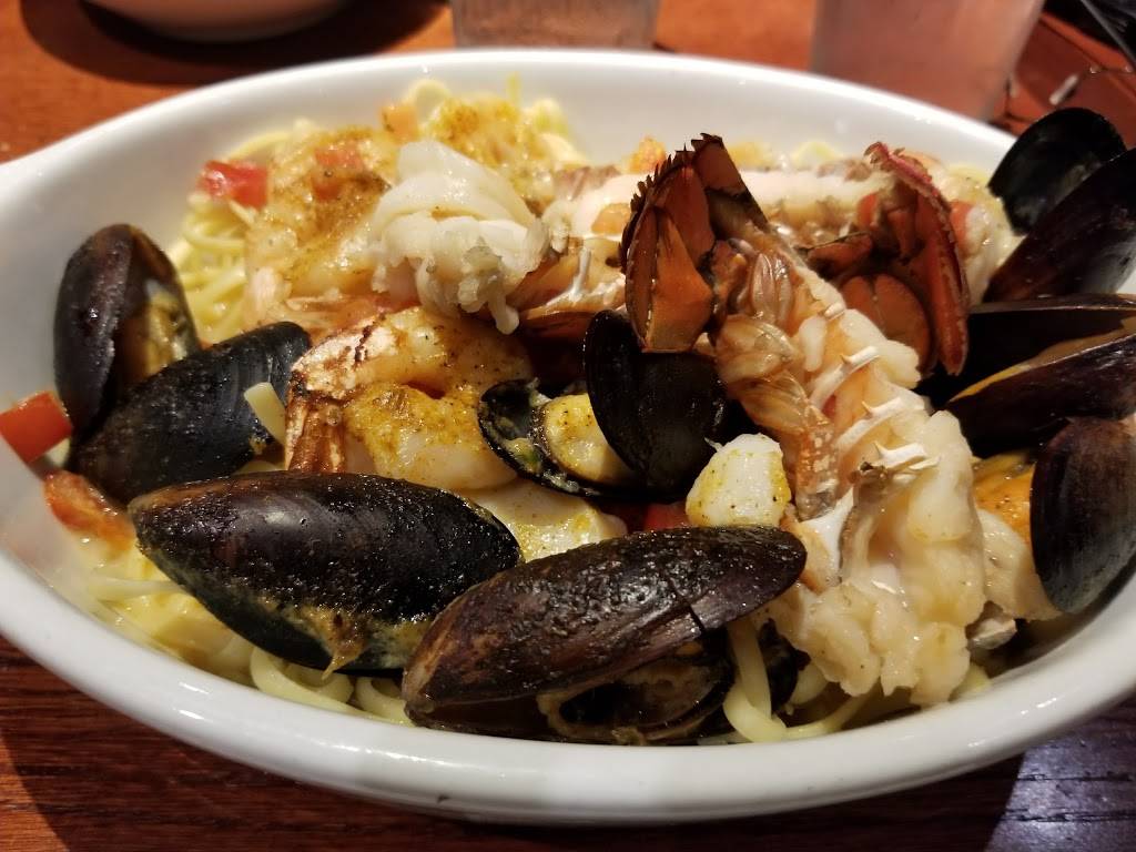 Red Lobster | restaurant | 1030 Montgomery Hwy, Vestavia Hills, AL 35216, USA | 2058227240 OR +1 205-822-7240