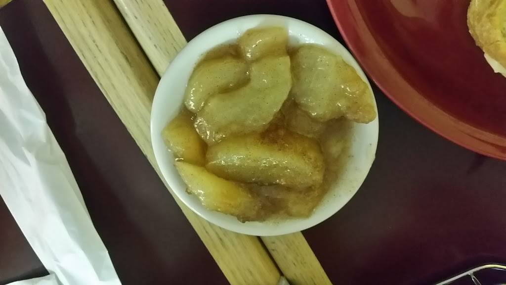 Clouds Country Cooking | restaurant | 1028 N College St #8, Harrodsburg, KY 40330, USA | 8597340086 OR +1 859-734-0086