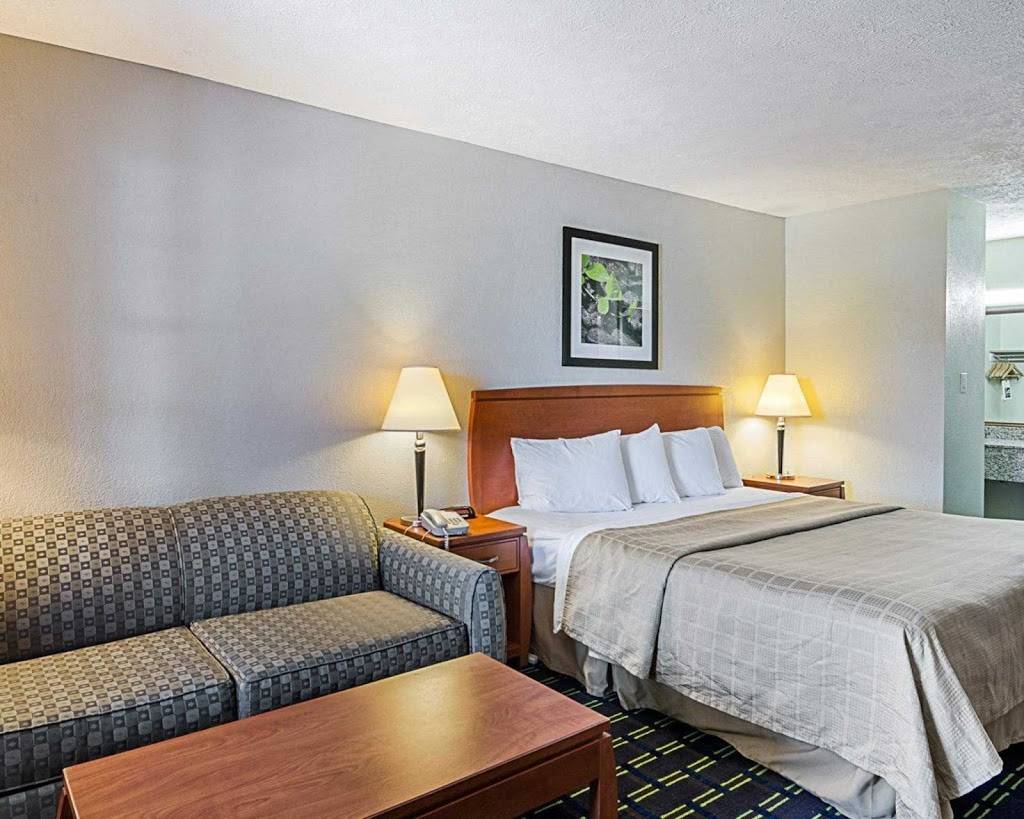 Quality Inn | restaurant | 640 W Broad St, Waynesboro, VA 22980, USA | 5409421171 OR +1 540-942-1171