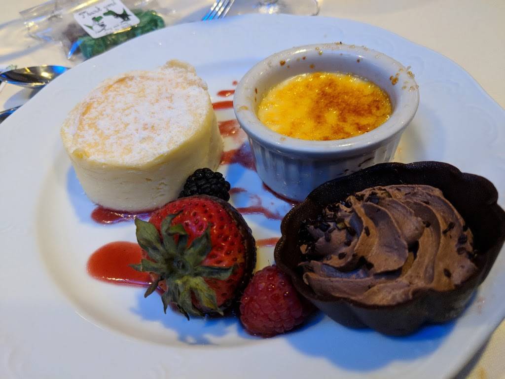 The Manor | restaurant | 111 Prospect Ave, West Orange, NJ 07052, USA | 9737312360 OR +1 973-731-2360