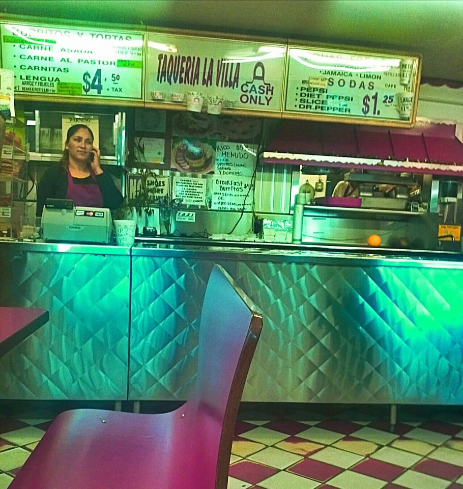 La Villa Taqueria | restaurant | 700 Planz Rd, Bakersfield, CA 93304, USA | 6613979884 OR +1 661-397-9884