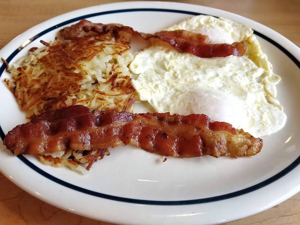 IHOP | restaurant | 1201 Foothill Blvd, La Verne, CA 91750, USA | 9093921055 OR +1 909-392-1055