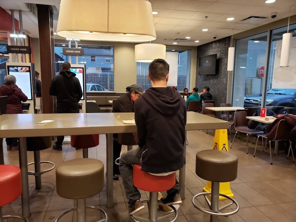 McDonalds | cafe | 891 Communipaw Ave, Jersey City, NJ 07304, USA | 2013336889 OR +1 201-333-6889
