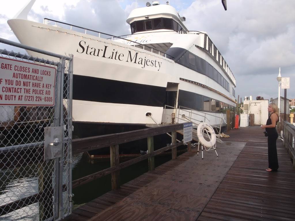 StarLite Majesty | restaurant | 25 Causeway Blvd Slip, Clearwater, FL 33767, USA | 7274622628 OR +1 727-462-2628