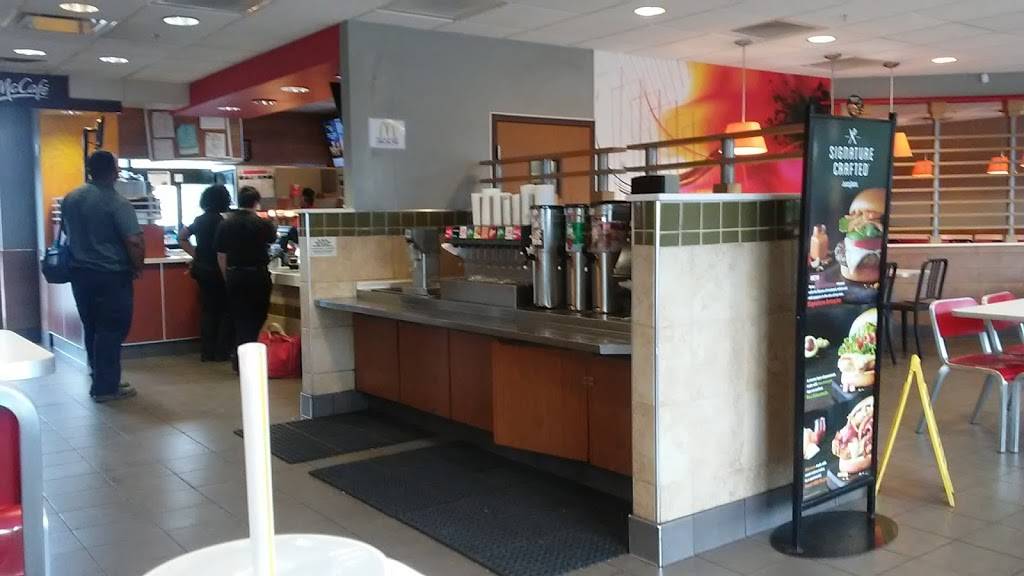 McDonalds | cafe | 1634 Opelika Hwy, Auburn, AL 36830, USA | 3348215303 OR +1 334-821-5303