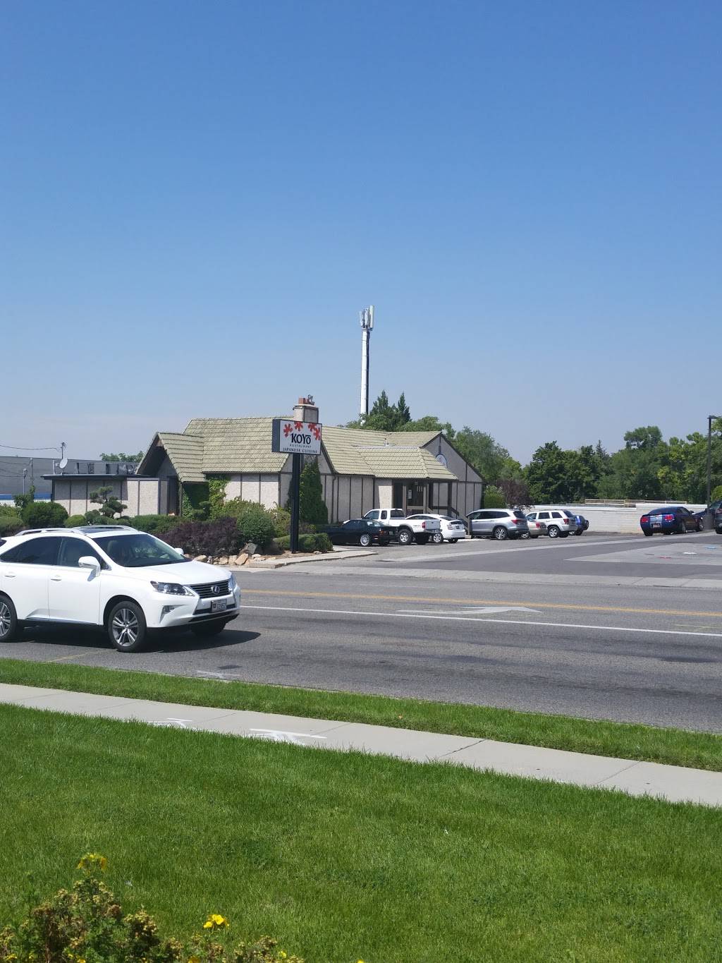 Koyo | restaurant | 2275 3300 S, Salt Lake City, UT 84109, USA | 8014667111 OR +1 801-466-7111