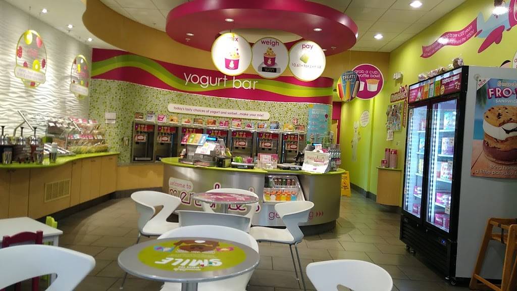 Menchies Frozen Yogurt | bakery | 280 Indian Trace # 298, Weston, FL 33326, USA | 9546599118 OR +1 954-659-9118