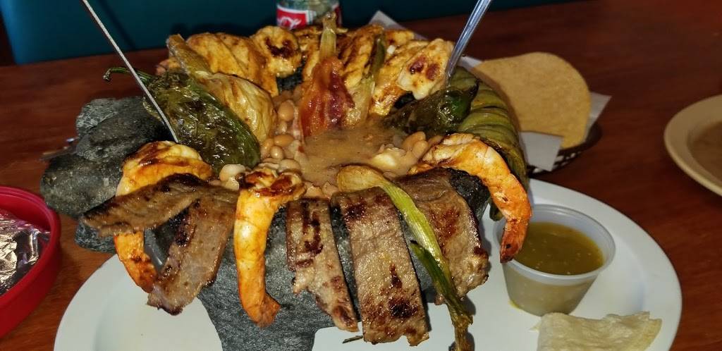 Mariscos Las Islitas | restaurant | 5105 E Sahara Ave, Las Vegas, NV 89142, USA | 7023316860 OR +1 702-331-6860