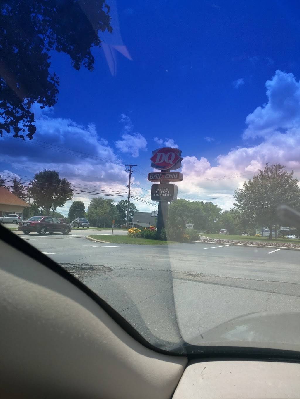 Dairy Queen Grill & Chill | restaurant | 3044 Center Rd, Poland, OH 44514, USA | 3307573923 OR +1 330-757-3923