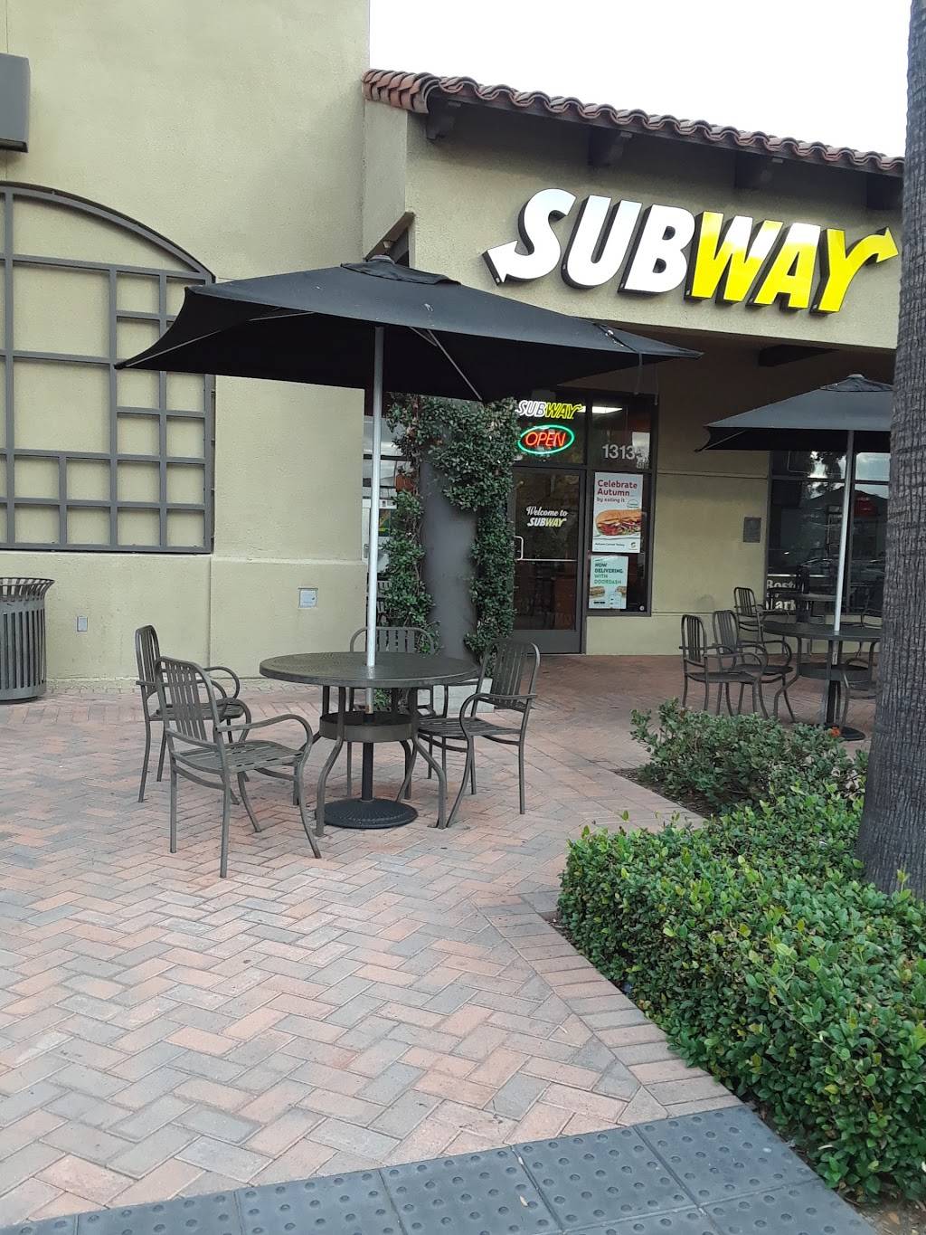 Subway Restaurants | restaurant | 13135 Jamboree Rd, Tustin, CA 92782, USA | 7145731330 OR +1 714-573-1330
