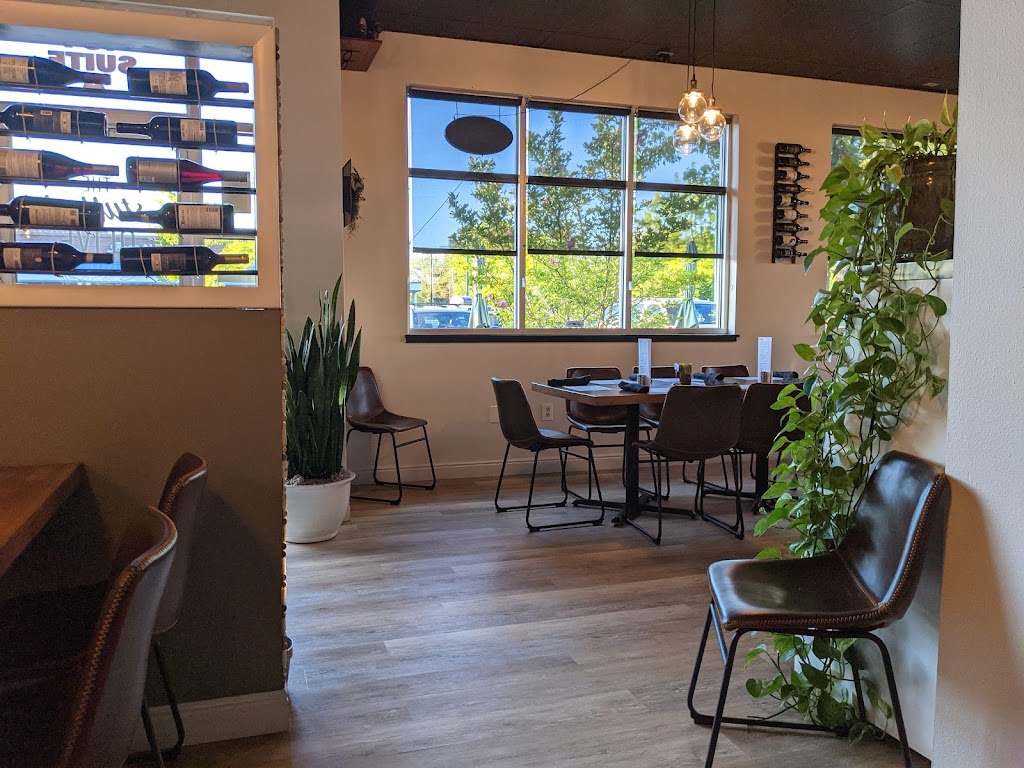 The Stuffed Olive | restaurant | 404 S Eagle Rd, Eagle, ID 83616, USA | 2089385185 OR +1 208-938-5185