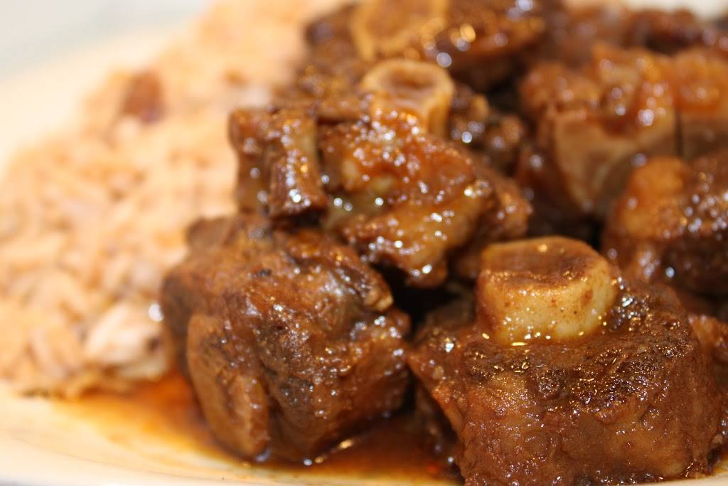 Lloyds Jamaican Restaurant | restaurant | 1710 Jane St, York, ON M9N 2S4, Canada | 4162422436 OR +1 416-242-2436