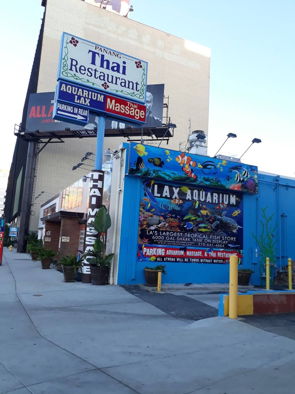 Panang Thai Restaurant | restaurant | 5310 W Century Blvd, Los Angeles, CA 90045, USA | 3103381337 OR +1 310-338-1337