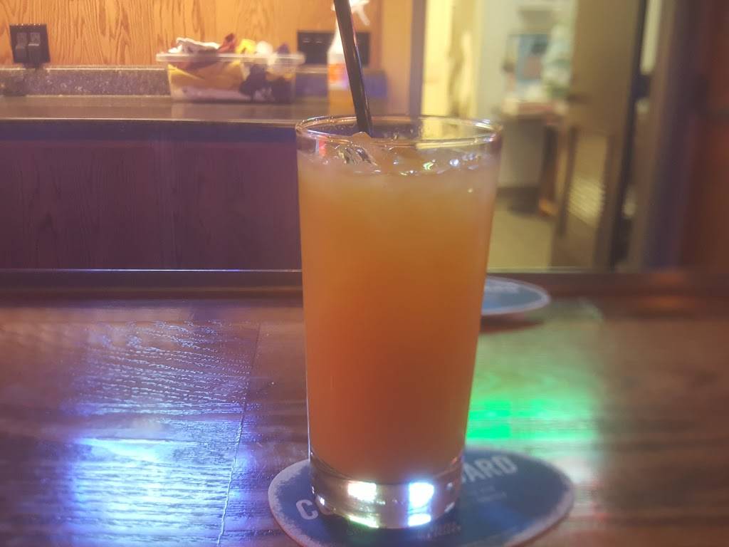 Delta Breeze Club | restaurant | 400 Scott St, Travis AFB, CA 94535, USA | 7074373711 OR +1 707-437-3711