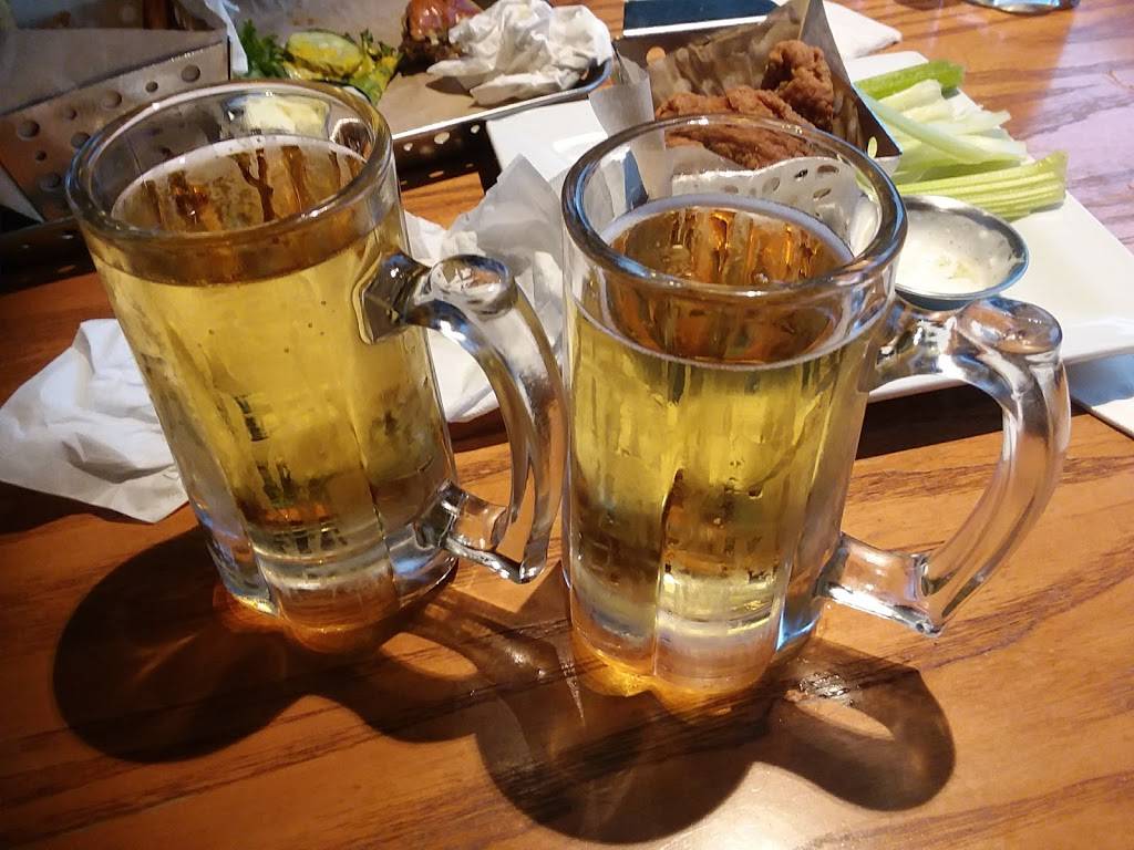 Chilis Grill & Bar | meal takeaway | 255 E Rte 59, Nanuet, NY 10954, USA | 8456236305 OR +1 845-623-6305