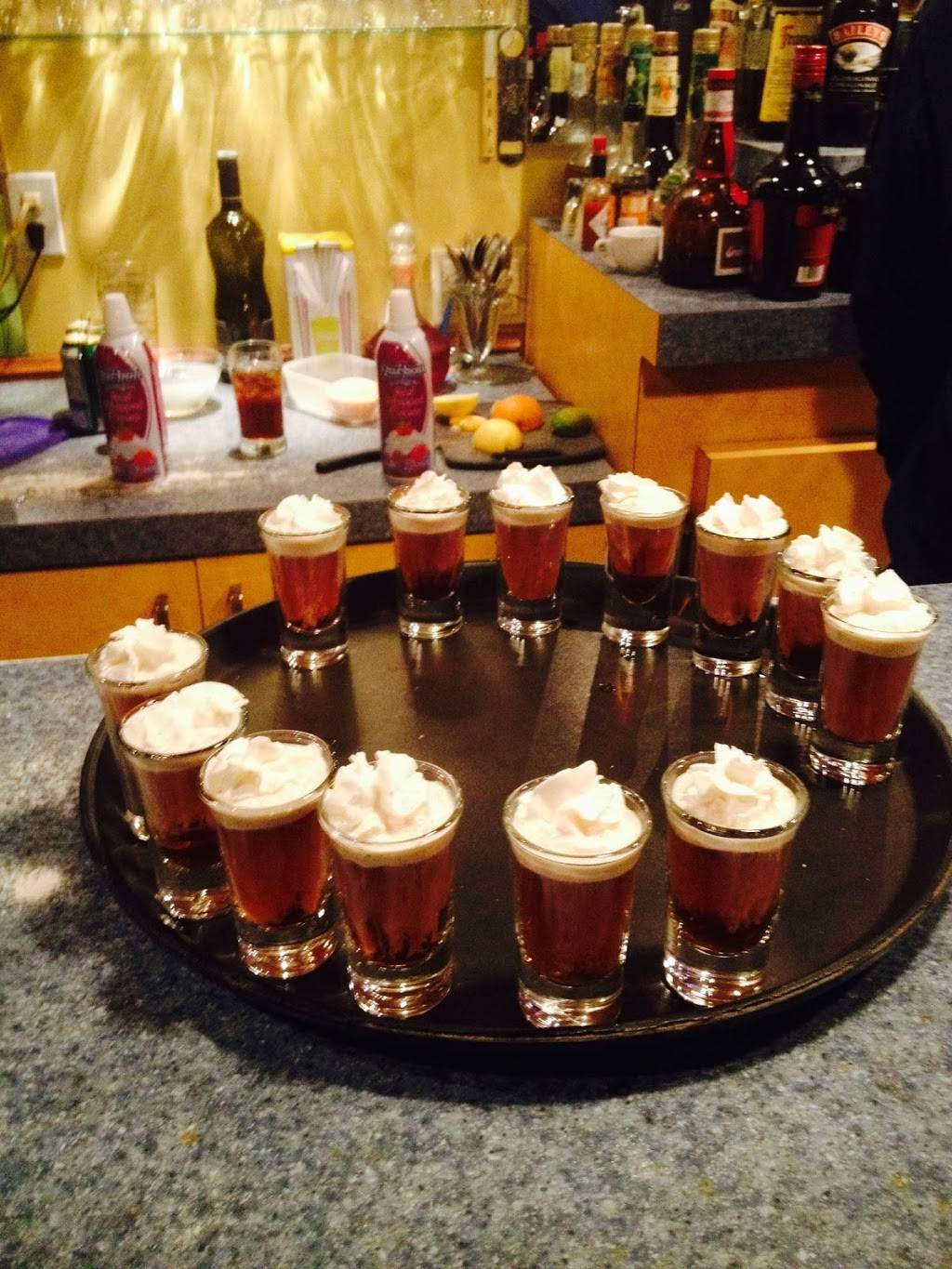 Resto Bistro Le Parissi | restaurant | 44 Rue Principale, Chénéville, QC J0V 1E0, Canada | 8194281200 OR +1 819-428-1200